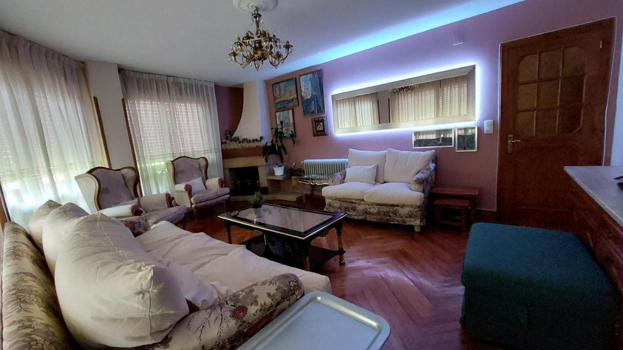Villa Isabel 2 Llaves Arriondas Bagian luar foto