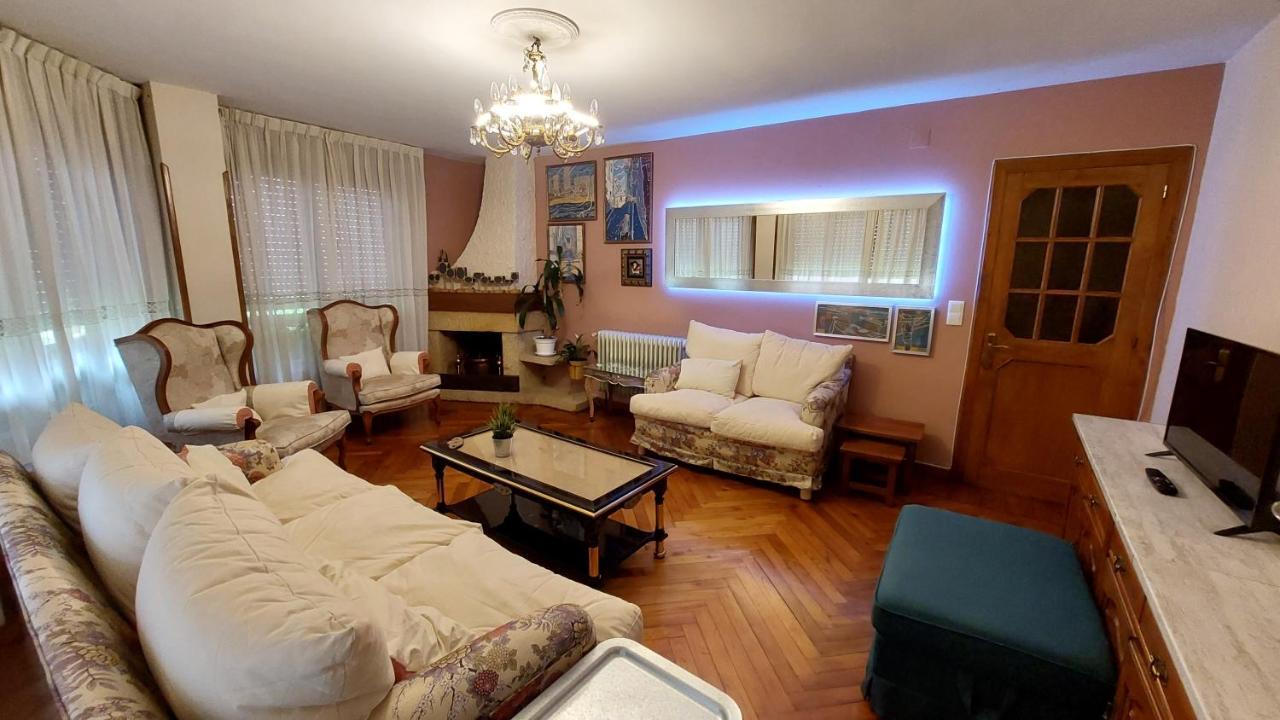 Villa Isabel 2 Llaves Arriondas Bagian luar foto